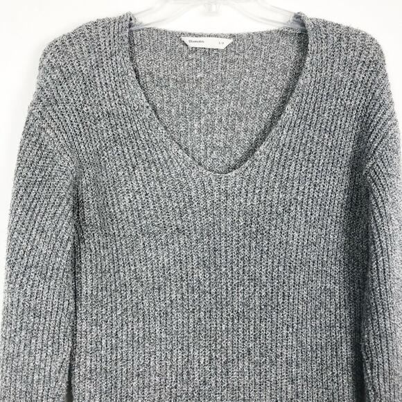 Bluenotes V-Neck Pullover Gray Knit Sweater Size Small - Picture 2 of 9